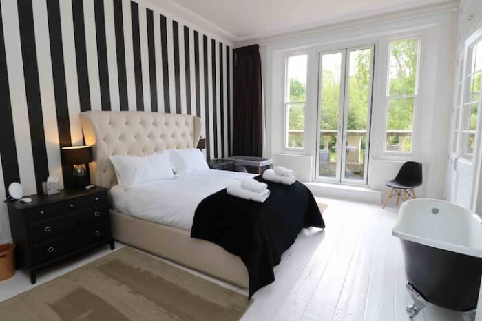 fc6a2165-4e32-4160-8634-ce5e05f4a69e (1)